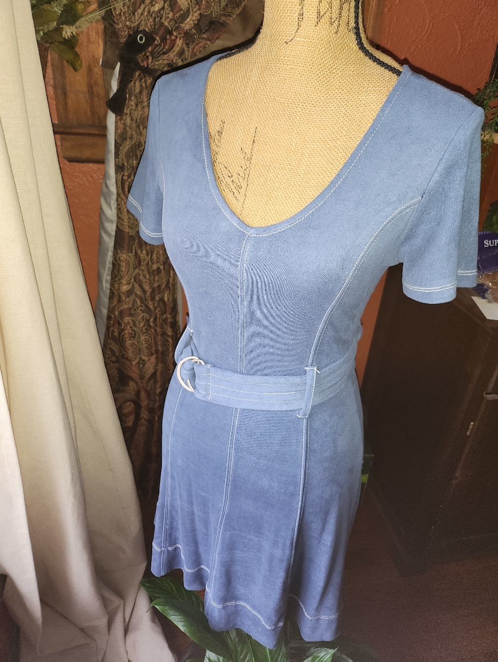 Scoop V-Neck Light Blue Belted Knit Dress